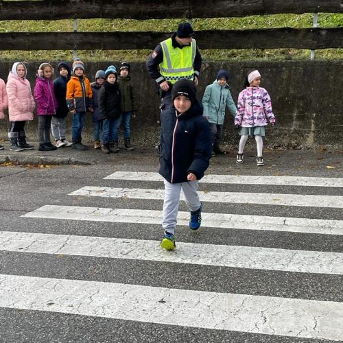 Besuch der Polizei in den 1. Klassen