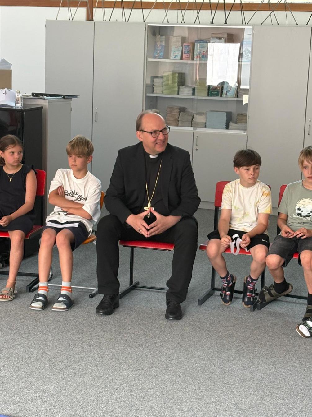 Besuch Bischof Hermann